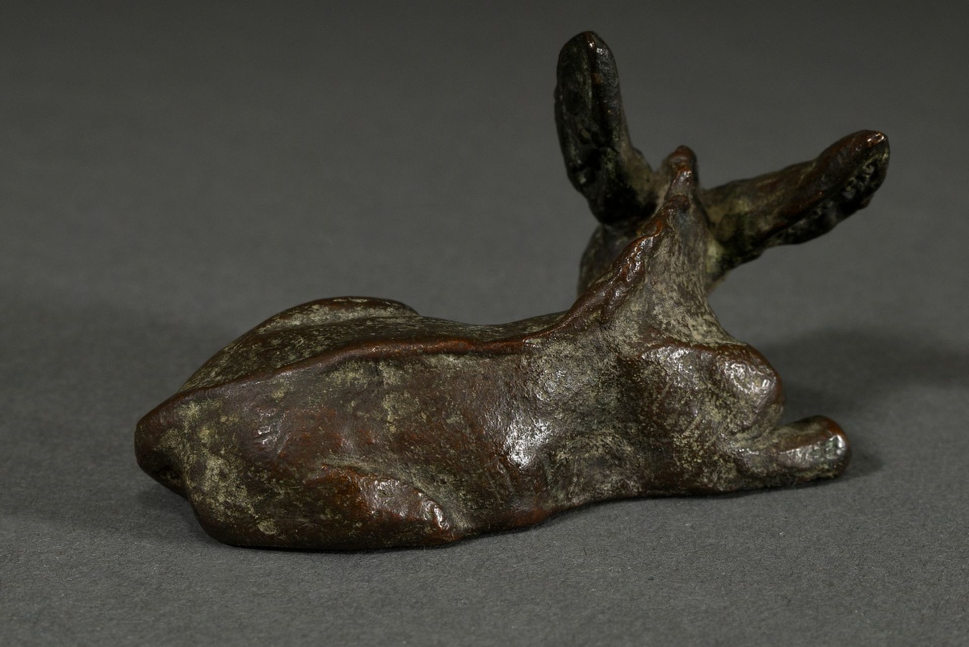 Strahlendorff-Eilers, Friderun von (1916-2011) „Ruhender Esel“, Bronze patiniert, am Boden sign., H - Bild 2 aus 3