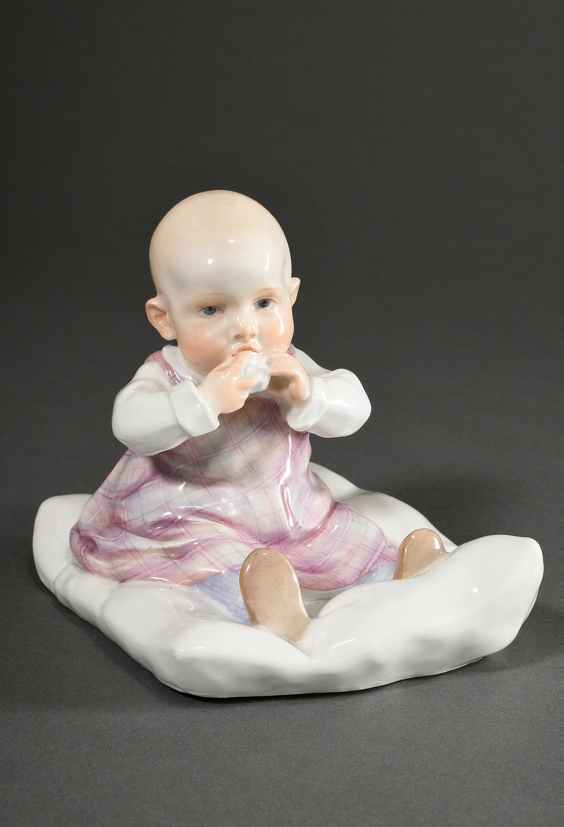 Meissen figurine "Toddler on pillow", porcelain polychrome painted, design: Konrad Hentschel 1905, - Image 2 of 8