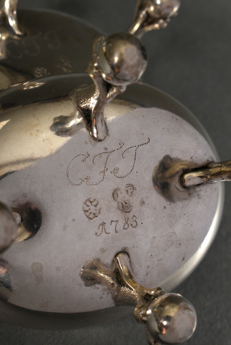 Pair of oval salvers on claw-and-ball feet, base engraved ‘CFT 1783’, not interpreted MM: IPH, city - Image 5 of 6