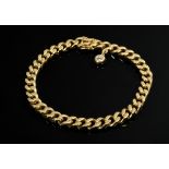 Heavy yellow gold 750 flat curb bracelet with old-cut diamond pendant (approx. 0.23ct/S2/TCR), 32.7