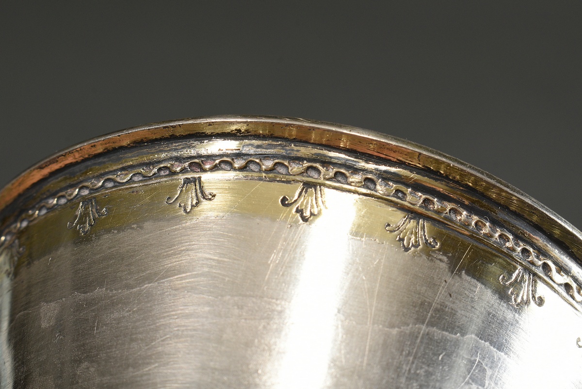 Small conical cup with ornamentally engraved vermeil rim and monogram "MES", Mark: Otto Henrik Sjöb - Image 3 of 5