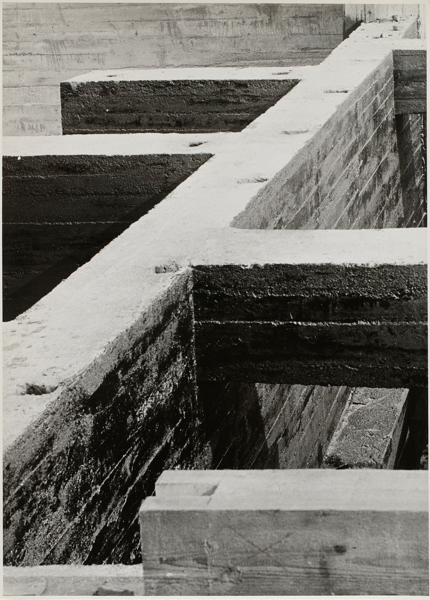 31 Renger-Patzsch, Albert (1897-1966) 'Concrete and bridge construction', photographs, stamped on v - Image 15 of 19