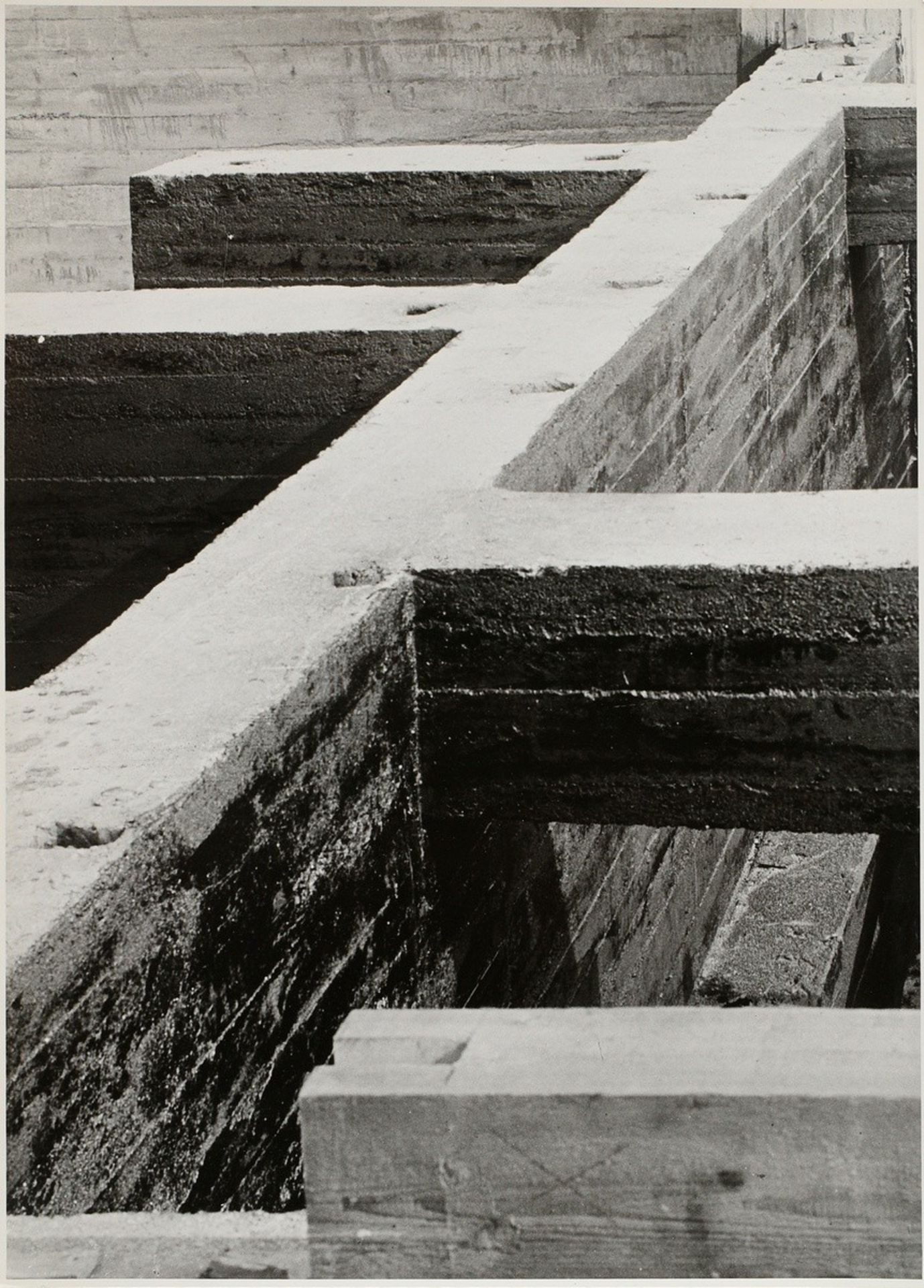 31 Renger-Patzsch, Albert (1897-1966) "Beton- und Brückenbau", Fotografien, verso gestempelt, 14x c - Bild 15 aus 19