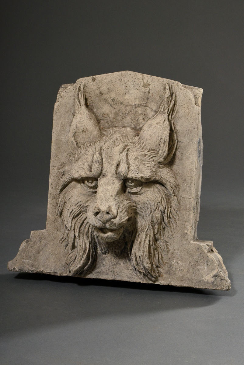 Architectural sculpture of archway or window arch with semi-plasticised lynx head, approx. 1890, ca