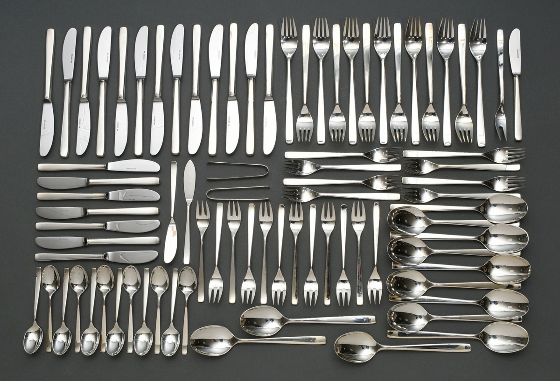 83 pieces Wilkens cutlery ‘Modern’, silver 800, 2361g (without knives), consisting of: 13 table kni