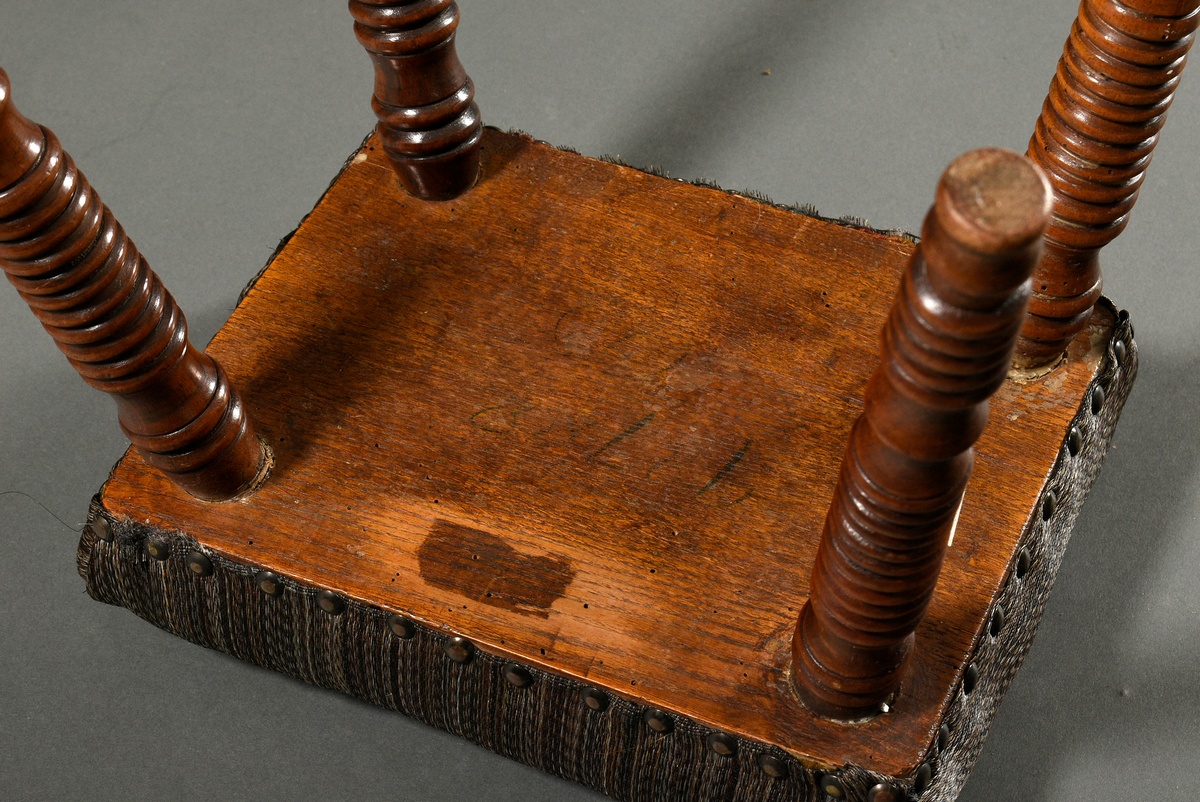 Small stool with turned legs and rectangular horsehair cushion, England 19th century, 30x32x23cm - Image 3 of 3