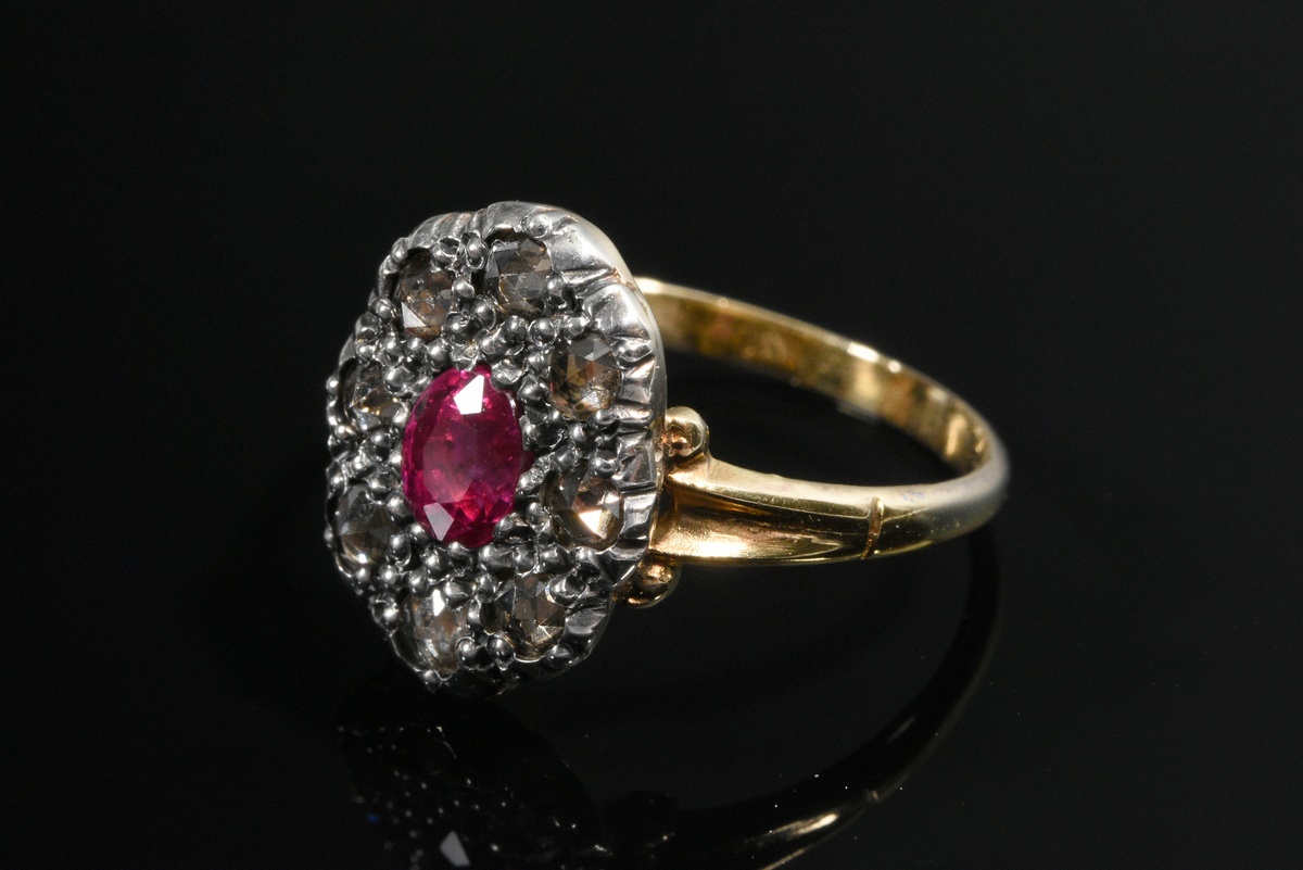 Yellow gold 585 and silver Biedermeier ring with ruby in Amsterdam diamond rose wreath (together ap - Image 2 of 4