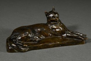 Riché, Louis (1877-1949) "Liegende Katze", Bronze patiniert, auf der Plinthe sign., Gießerstempel "