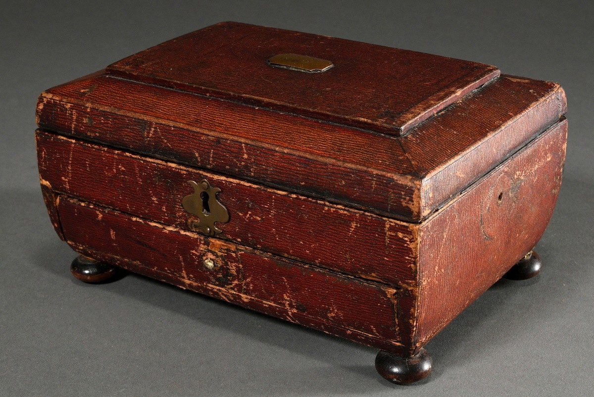 Empire jewellery box in sarcophagus form on ball feet, saffiano leather-covered wooden body with hi - Image 2 of 7