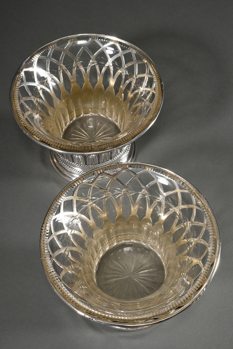 Pair of Empire style tops with lattice opening and glass insert, silver 800, 1555g (without glass), - Image 2 of 7