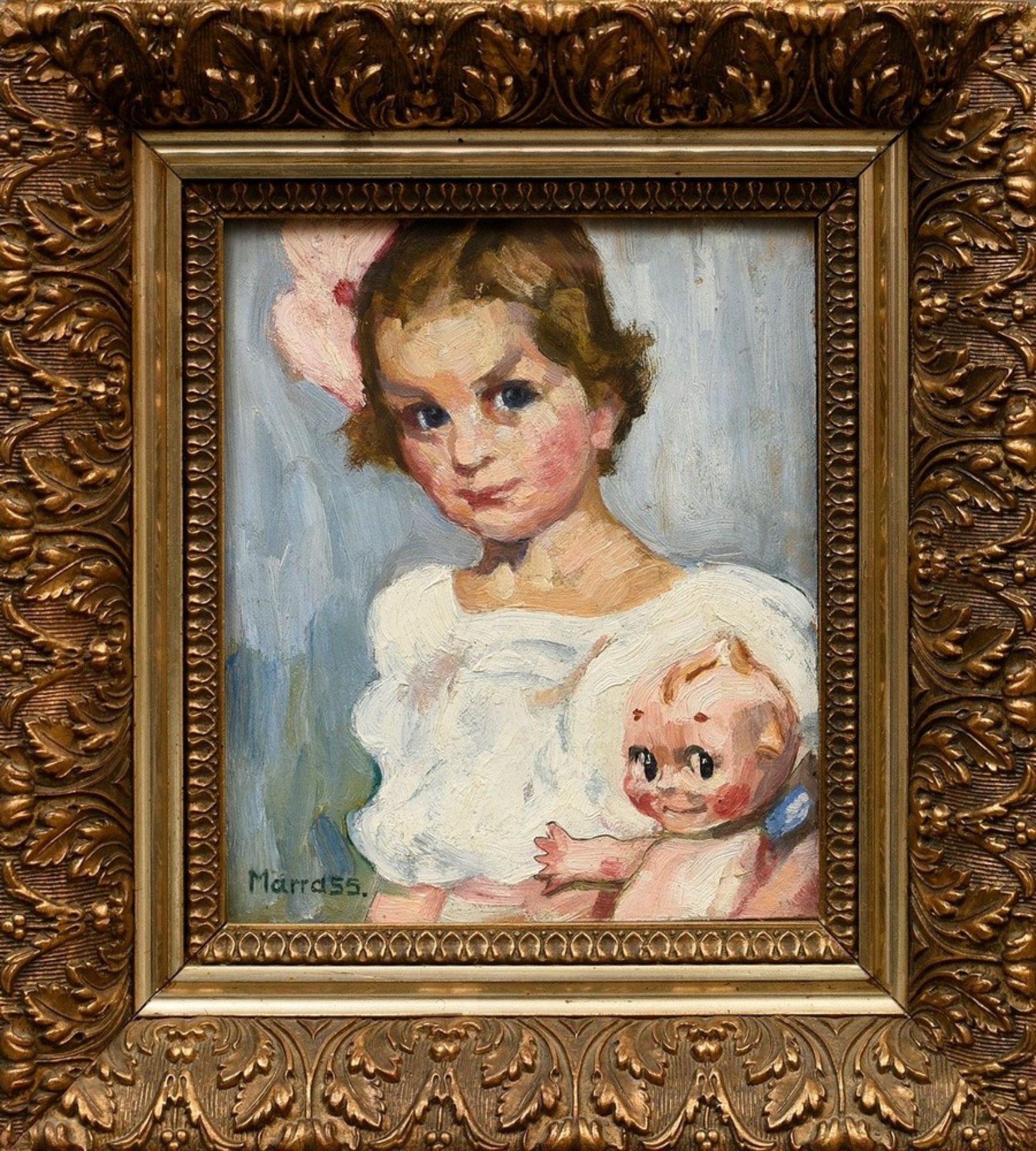 Unbekannter Künstler des 20.Jh. (Marra?) "Mädchen mit Kewpie Puppe" 1955, Öl auf Malpappe, u.l. sig - Bild 2 aus 4