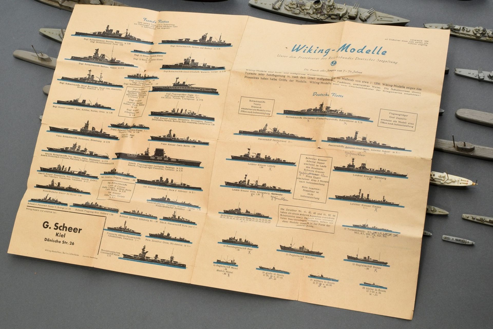66 Wiking-Schiffsmodelle, z.T. in Originalschachtel, bestehend aus: 15 Modellboote (3x "Gneisenau S - Bild 19 aus 19