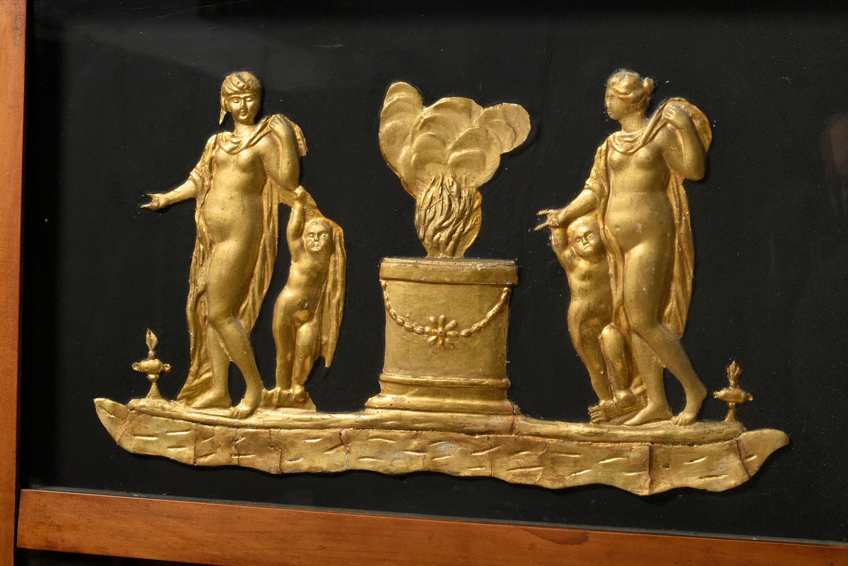 Large cherrywood console mirror with ebonised mouldings and panels, pediment with gilded relief "Tw - Image 5 of 6