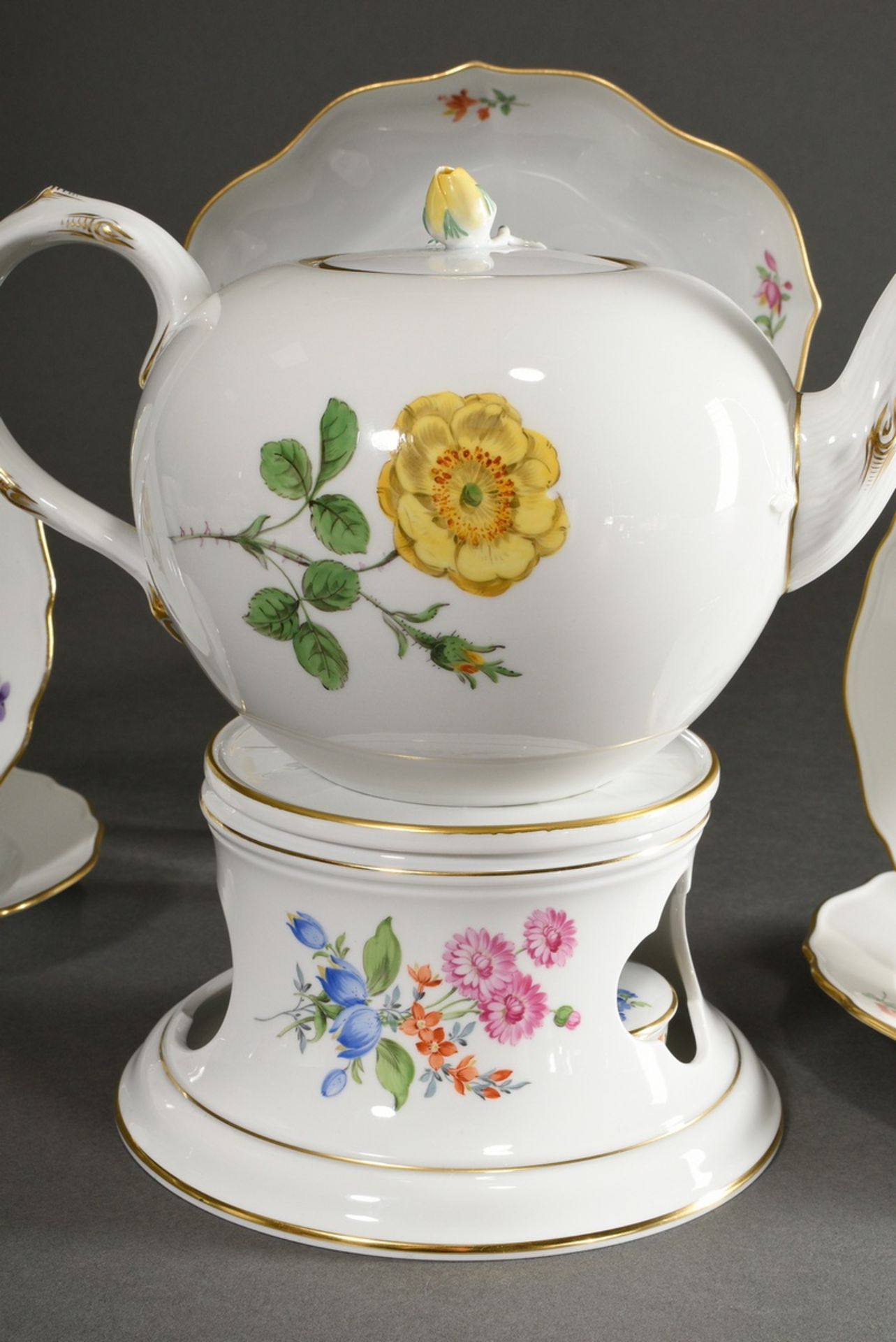 23 Pieces Meissen tea service "Deutsche Blume", after 1950, consisting of: 1 teapot (h. 13cm), 1 re - Image 11 of 13