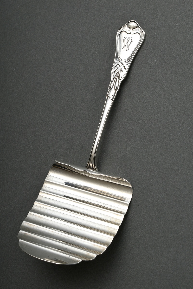 Art Nouveau asparagus server ‘Herbstzeitlose’ with monogram ‘W’, designed by Heinrich Vogeler 1902,