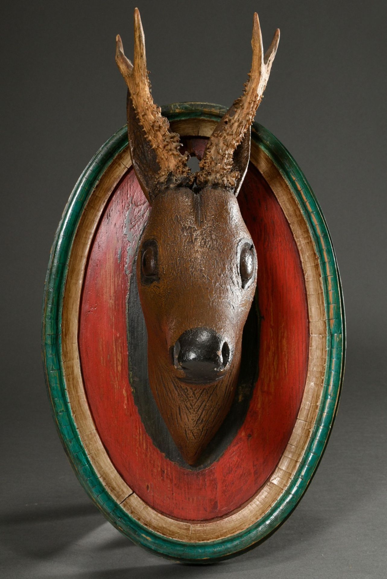 Hunting trophy ‘Deer head with real horns’, German mid-19th century, carved and coloured wood, 41x2 - Image 4 of 5