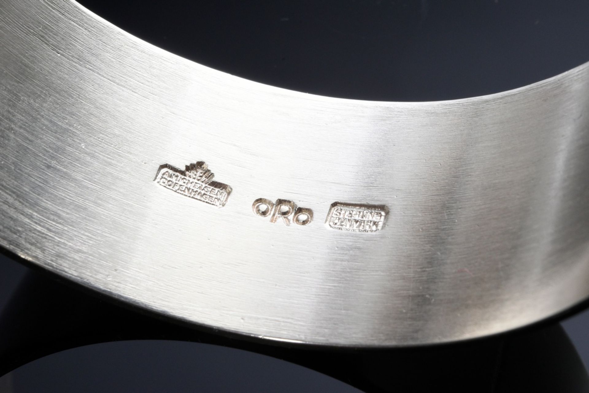 Dänischer Silber 925 Armreif in Gürtelform mit Scharnierschließe, MZ: Anton Michelsen, bez.: Oro, Ø - Bild 3 aus 3
