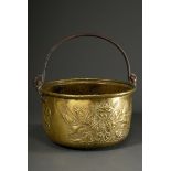 Brass pot with iron handle and embossed decoration ‘Crowned alliance coat of arms with flanking gri