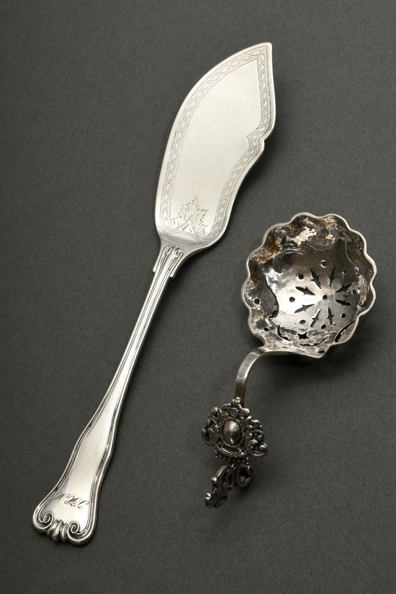 2 Various cutlery pieces: Dutch sugar spreader spoon with relief decoration and floral openwork  (M