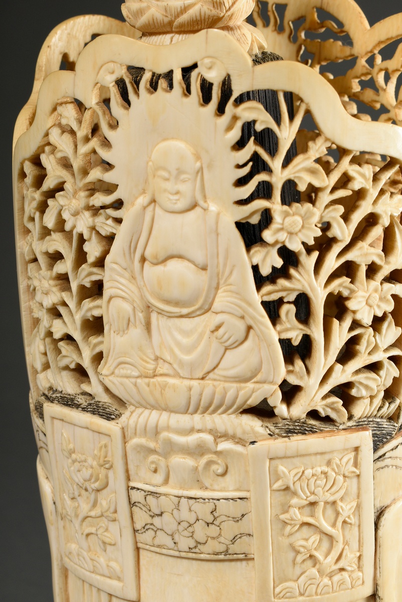 Large ivory carving ‘Head of Guanyin’ with openwork crown and depiction of Buddha with two adorants - Image 9 of 11