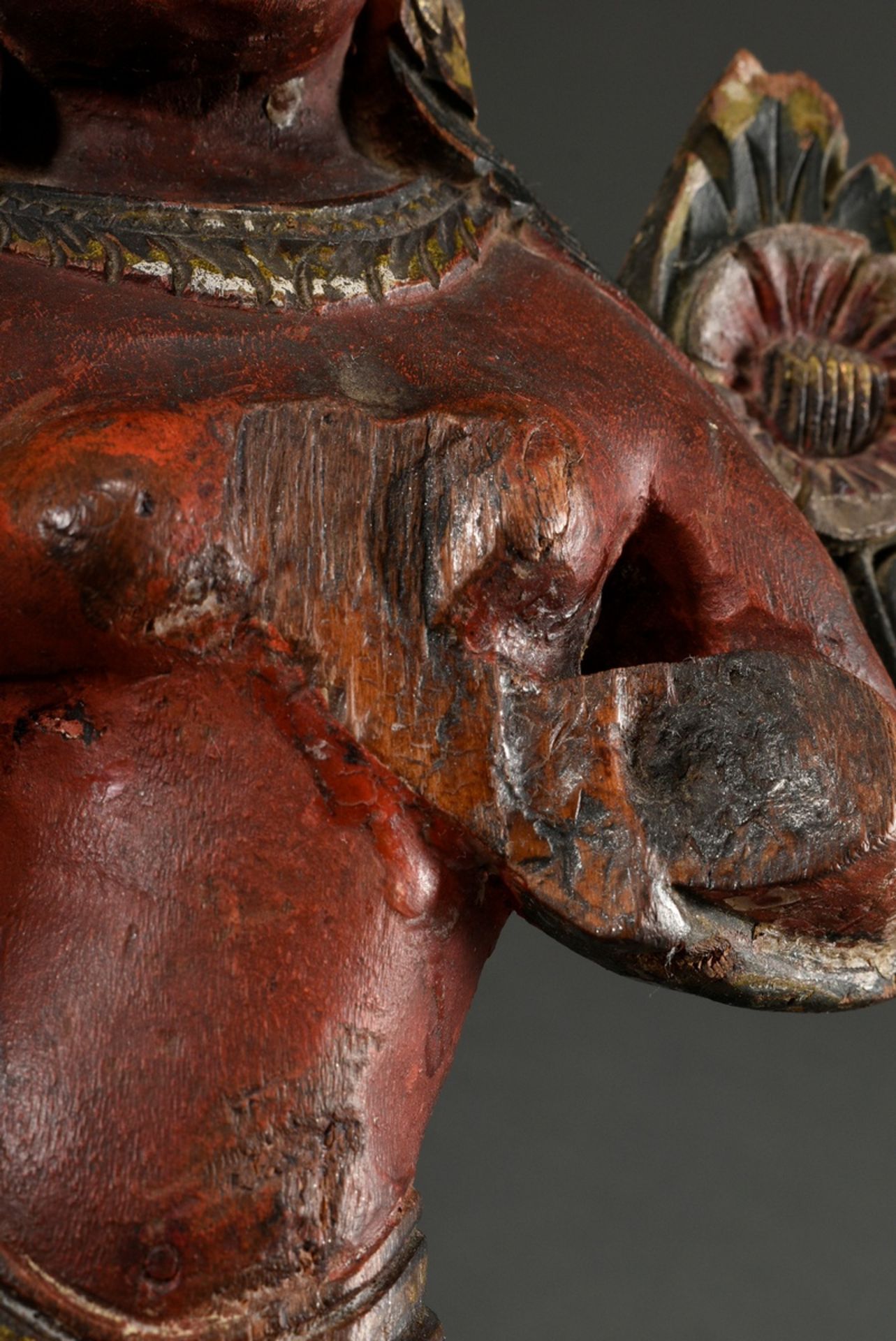 Buddhist carving "Standing Tara", Nepal 19th century, coloured wood, h. 35,5cm, small missing parts - Image 5 of 7