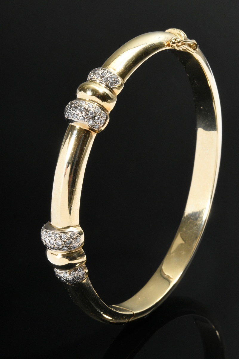 Oval yellow gold 585 bangle with 80 brilliant-cut diamonds (total approx. 0.80ct/VSI/W), 20.8g, 5x6