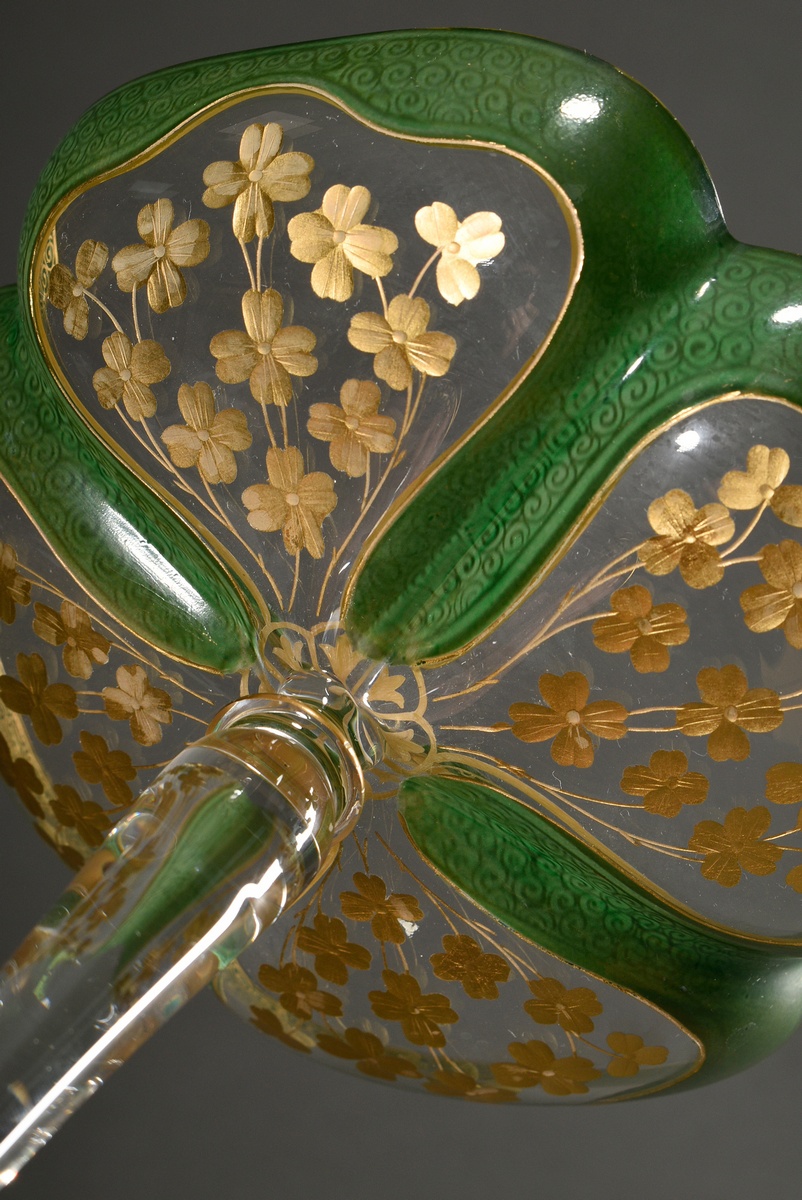 Elegant Art Nouveau tazza with engraved gold decoration ‘cloverleaves’ and green painting on a four - Image 5 of 7