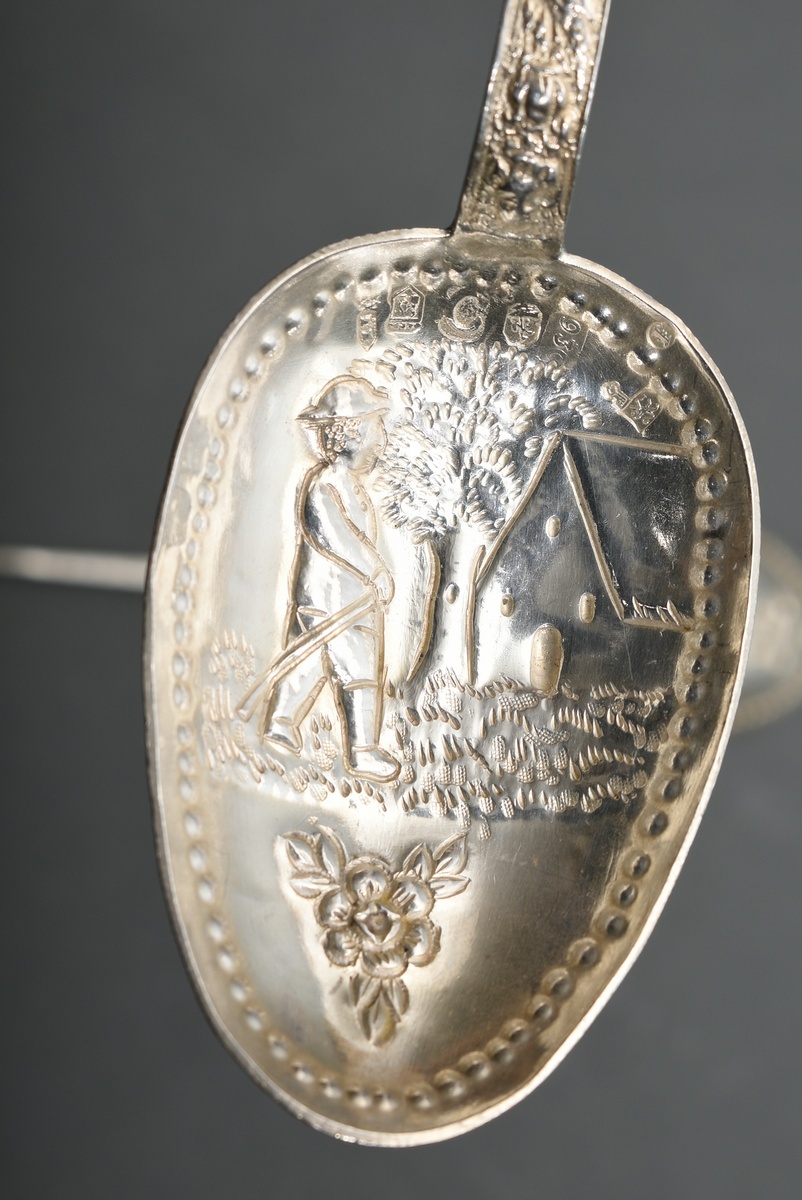 2 Dutch spoons with embossed decoration ‘Farmhouse and man’, Amsterdam, silver 930, 88g, l. 18cm - Image 3 of 4