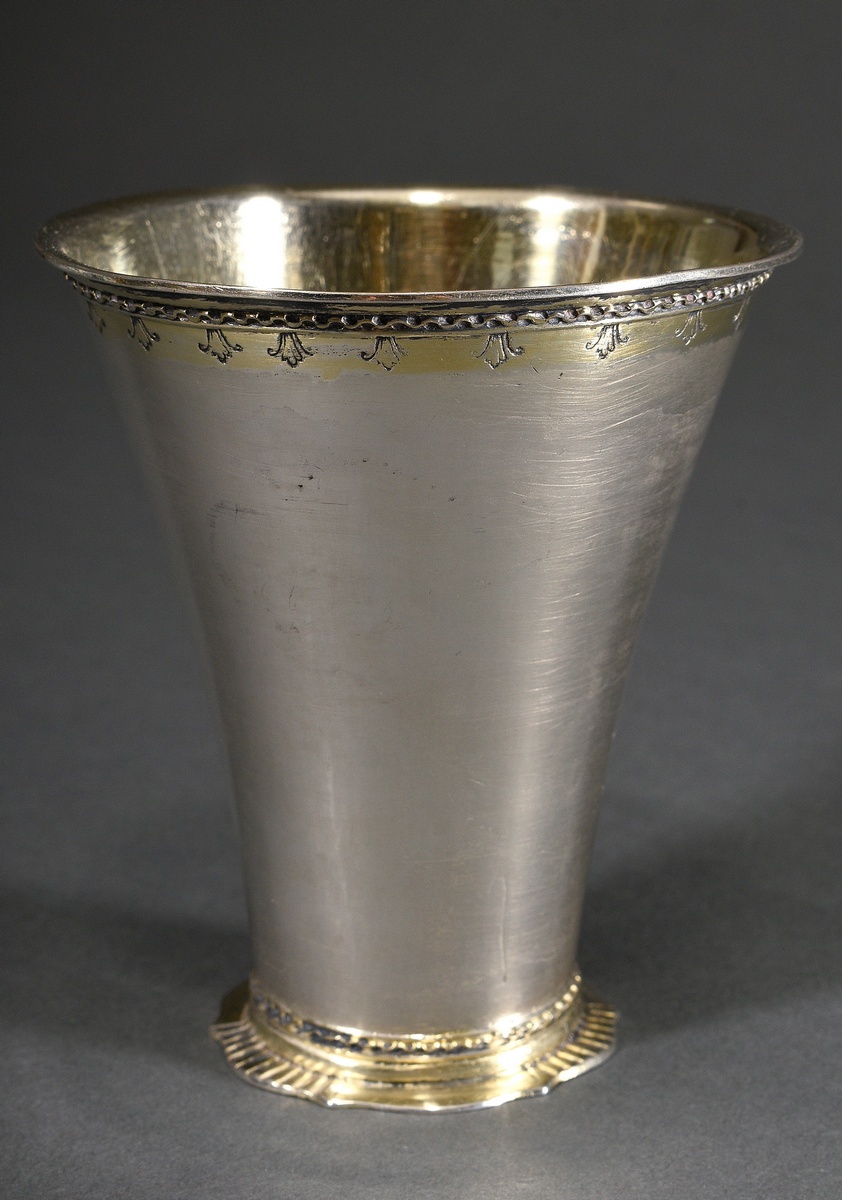 Small conical cup with ornamentally engraved vermeil rim and monogram "MES", Mark: Otto Henrik Sjöb