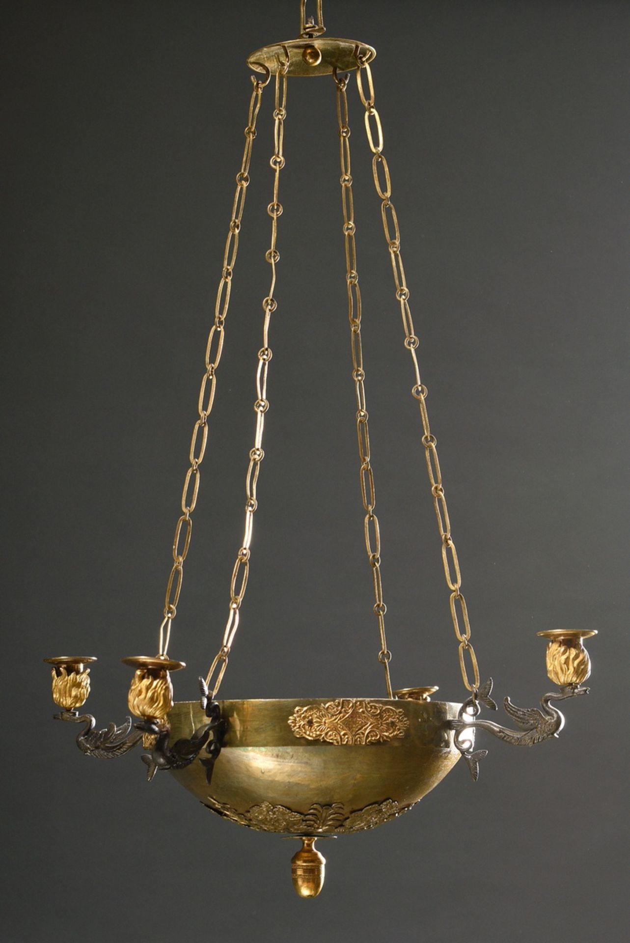 Brass ceiling lamp in Empire style with 4 chandelier arms and chain suspension, Ø 48cm, h. 70cm