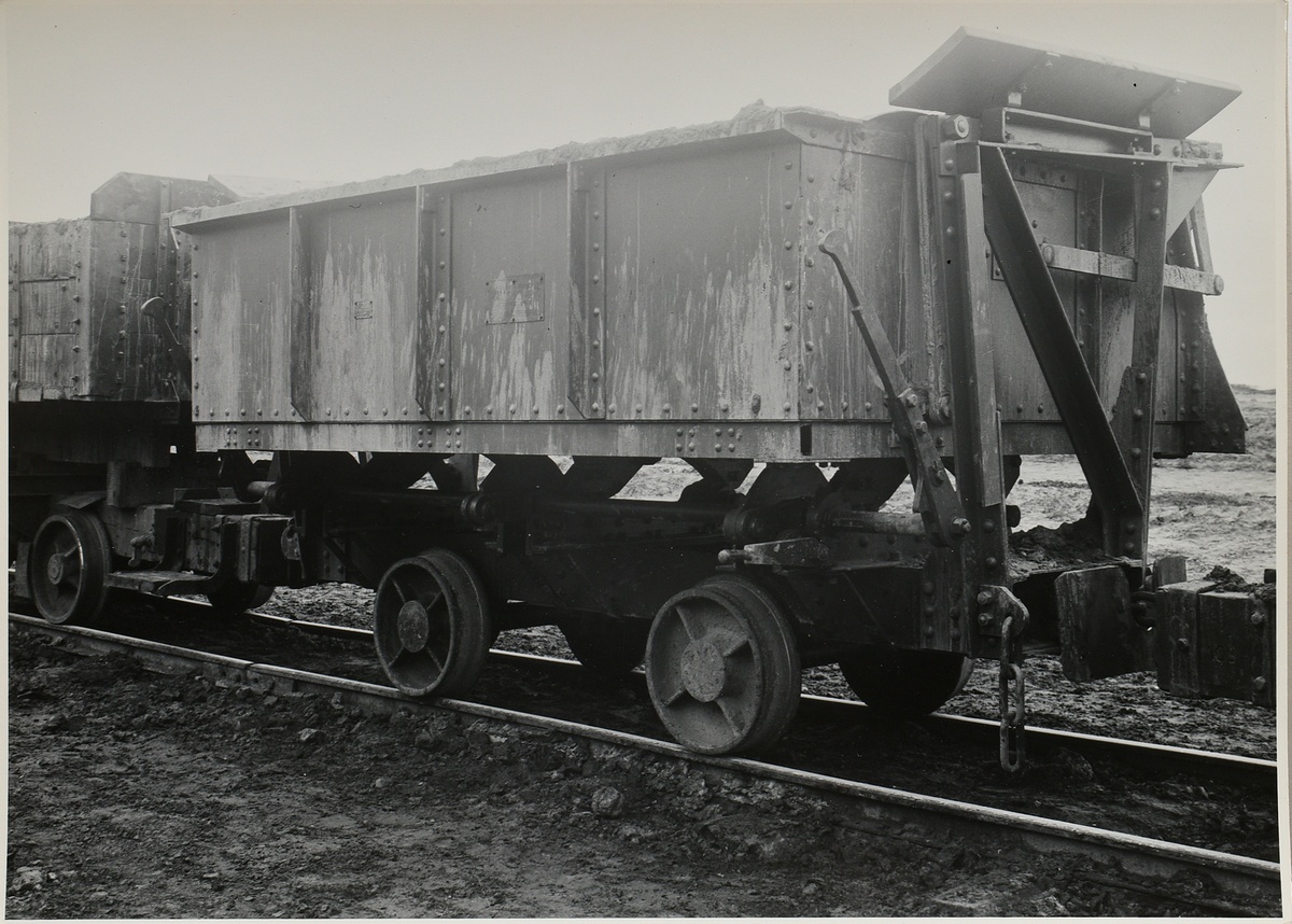 31 Renger-Patzsch, Albert (1897-1966) 'Concrete and bridge construction', photographs, stamped on v - Image 10 of 19