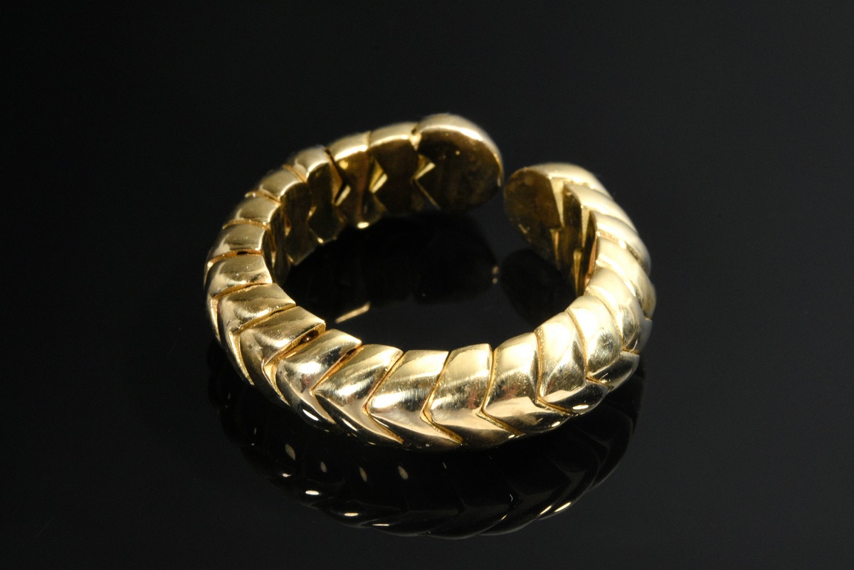 Modern yellow gold 750 tension ring in herringbone pattern, metal bar inside, Italy, 10g, size 54 - Image 2 of 3