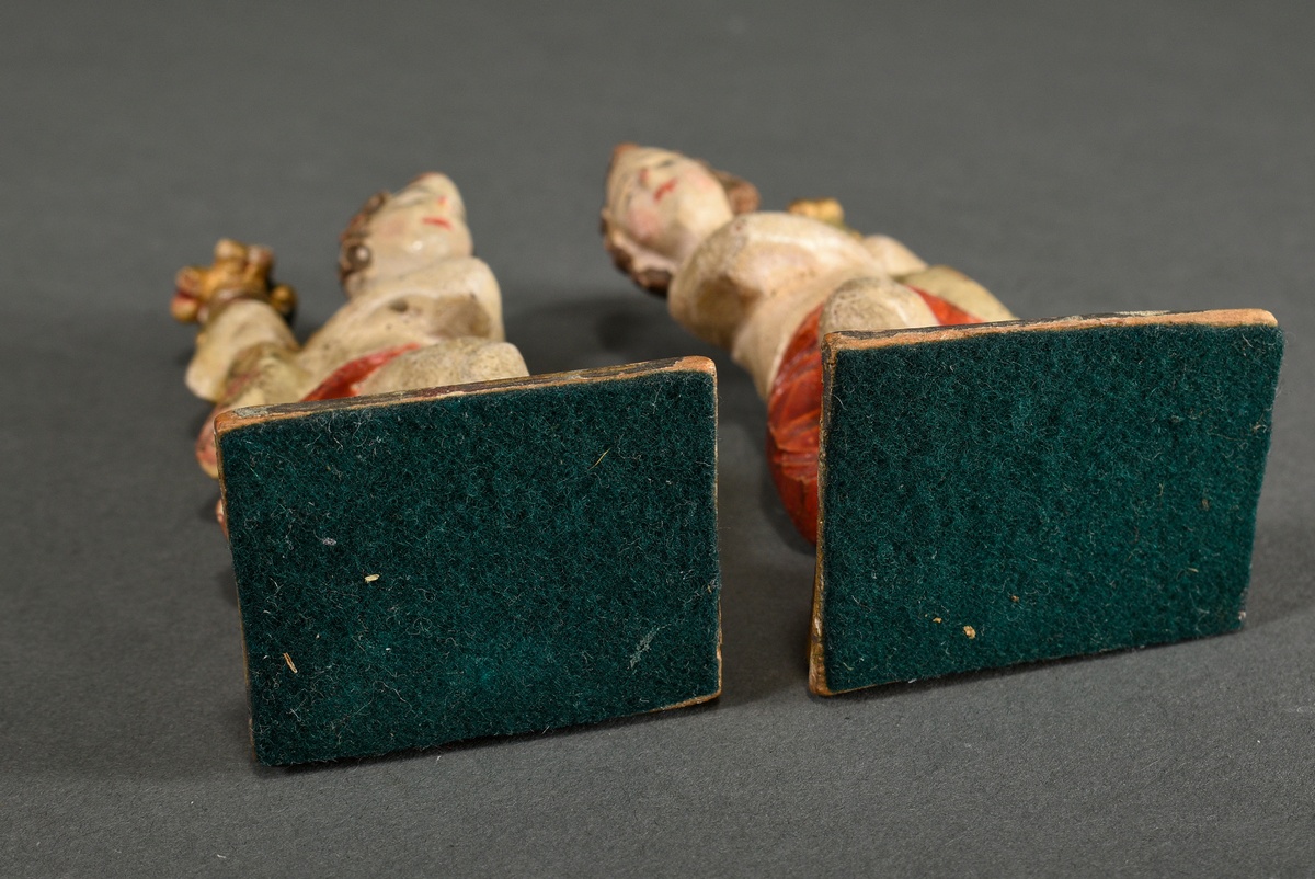 Pair of small candlestick angels in baroque style, carved and painted wood, South Tyrol or Northern - Image 4 of 4