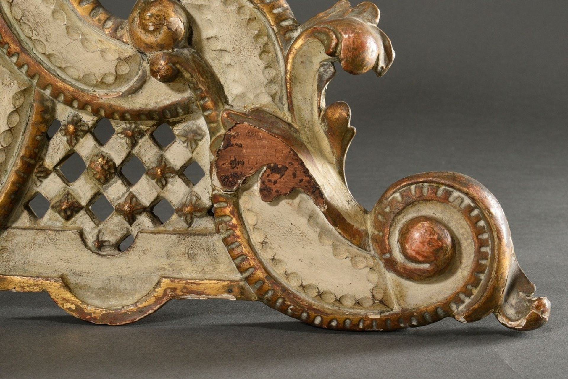 Elaborately carved and finely pierced supraport with volutes, garlands of flowers, latticework and  - Image 5 of 9