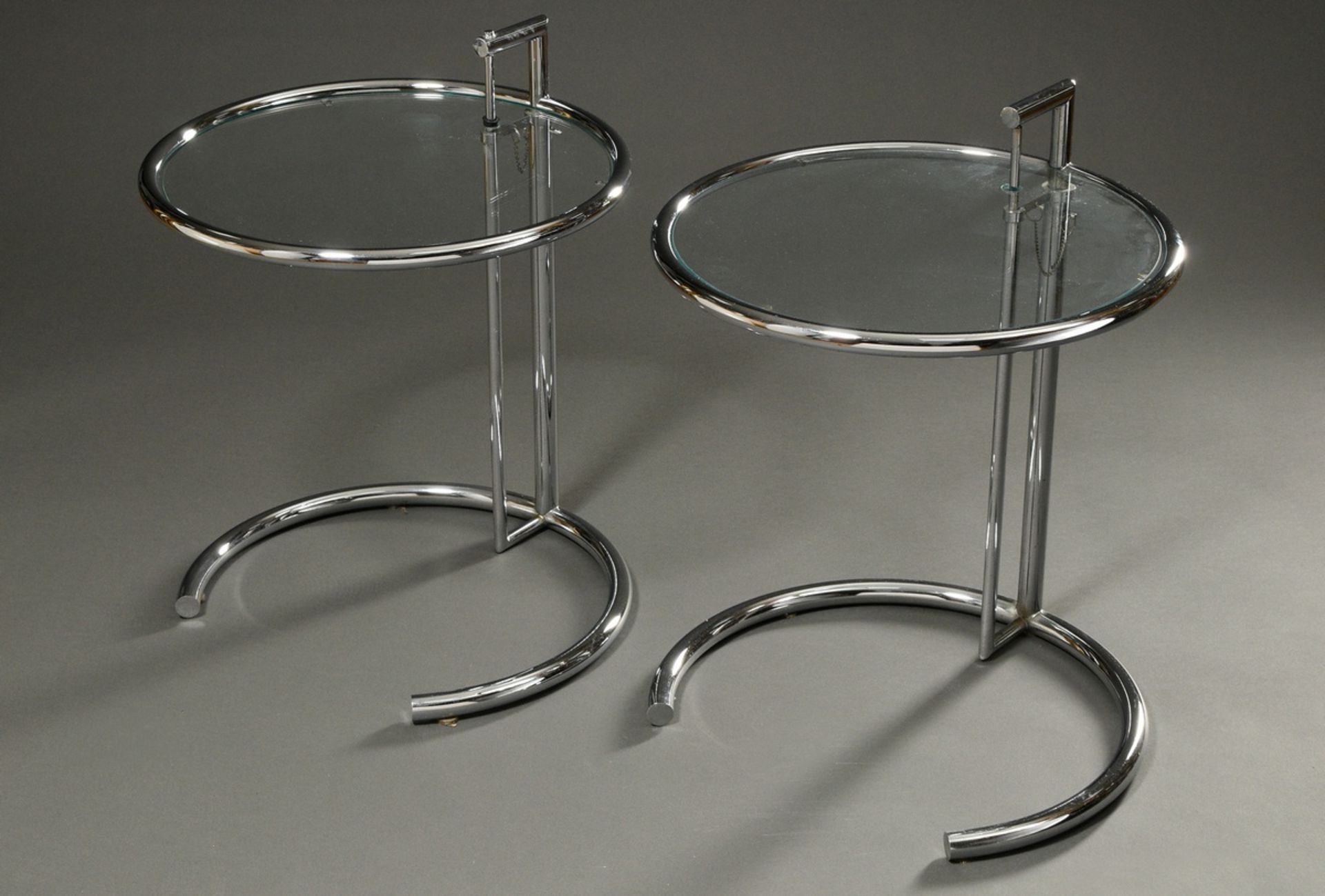 Pair of side tables "E 1027", design by Eileen Gray in 1925, tubular steel and glass, height-adjust - Image 2 of 4