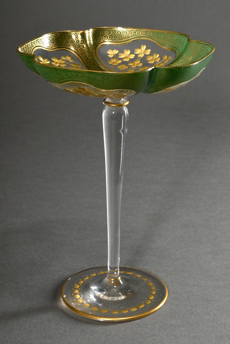 Elegant Art Nouveau tazza with engraved gold decoration ‘cloverleaves’ and green painting on a four - Image 2 of 7