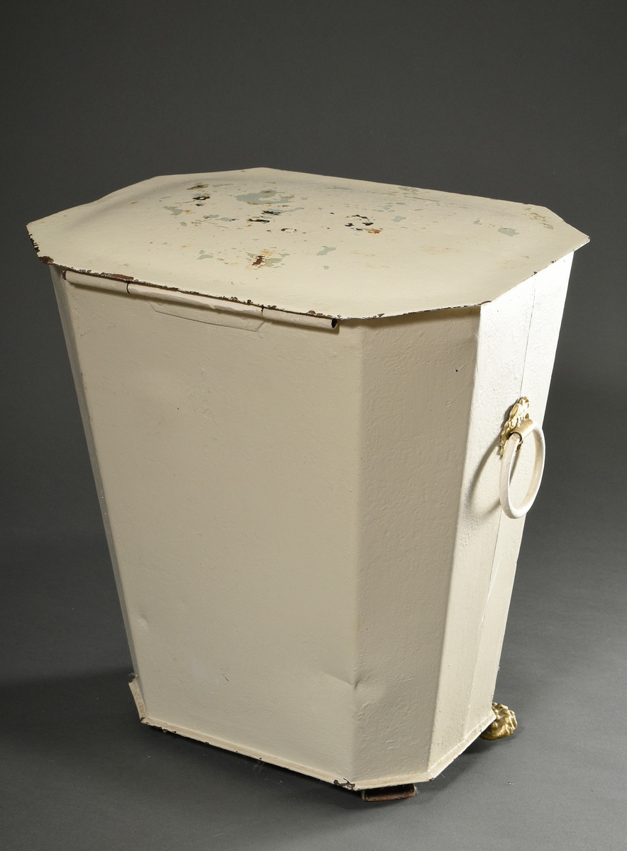 Biedermeier peat chest on paw feet with relief decorations, metal painted white and gold, around 18 - Image 7 of 7