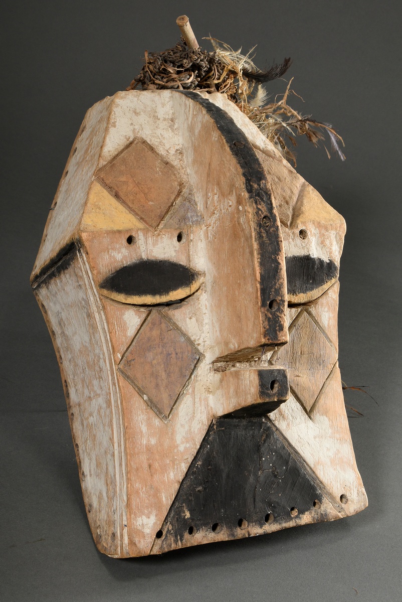 Small and rare Kifwebe mask of the Luba, Central Africa/ Congo (DRC), wood with traces of kaolin an - Image 9 of 15