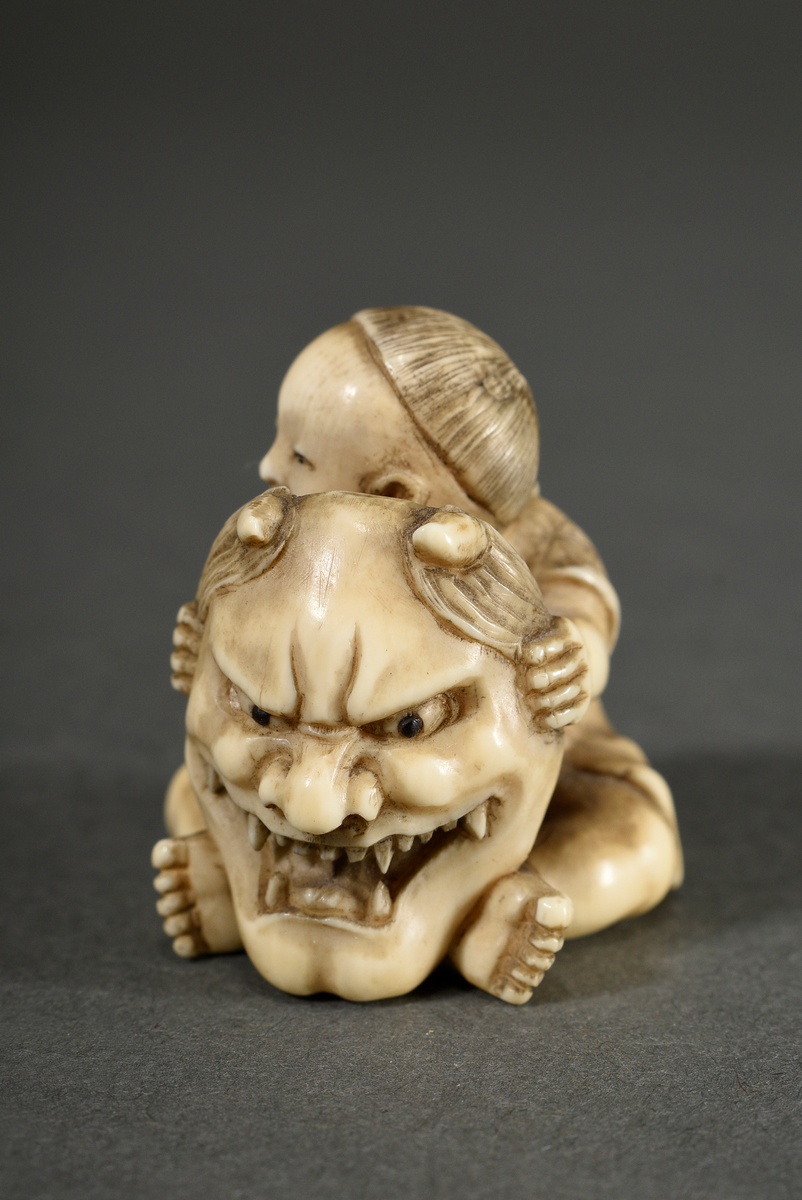 Very fine ivory netsuke "Karako with Hannyu Mask", inlaid horn eyes, sign. Kôgyoku sai 光玉斎 (Davey 1 - Image 3 of 8