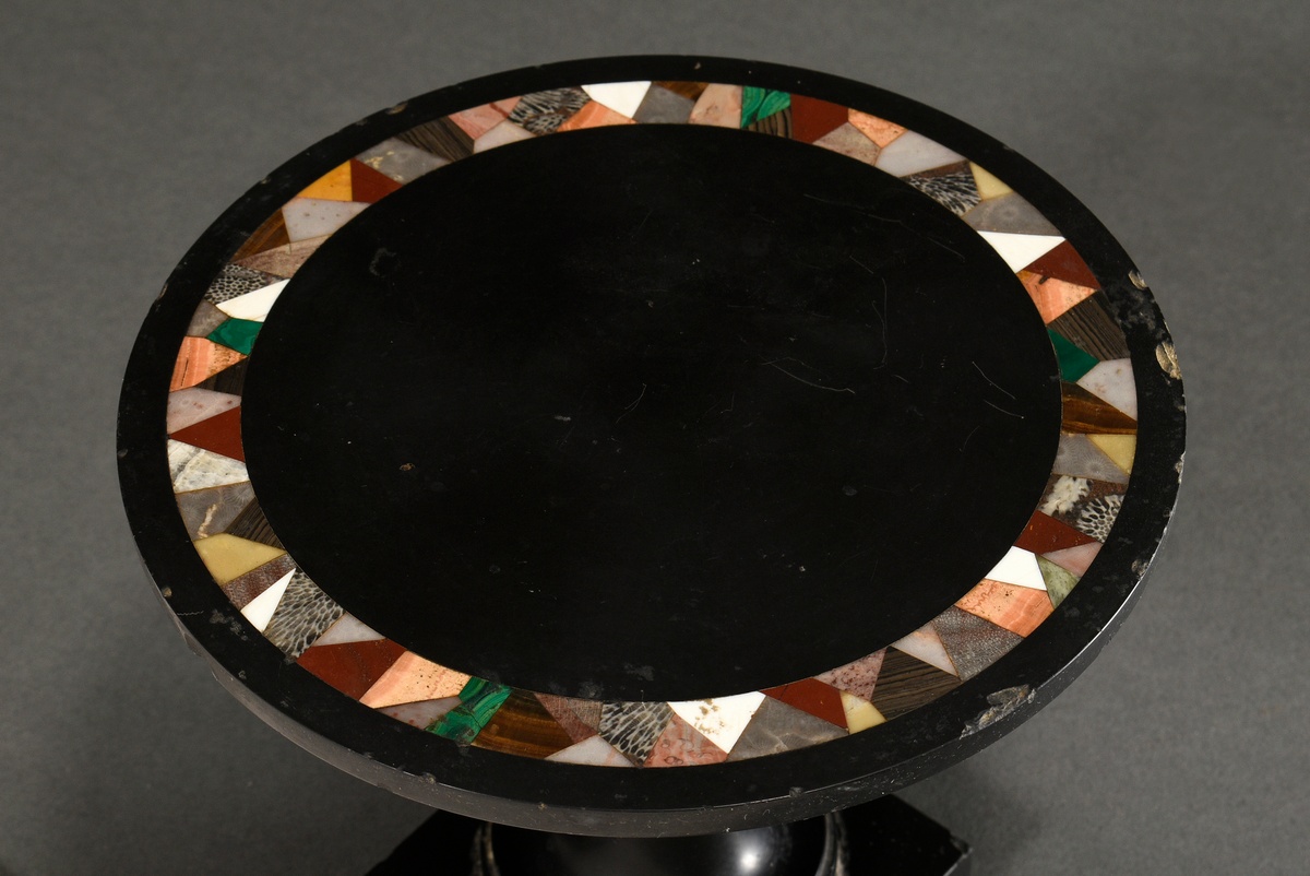 Elegant Pietra Dura tazza or presentoir on a square base with curved shaft and round top, black sto - Image 2 of 3