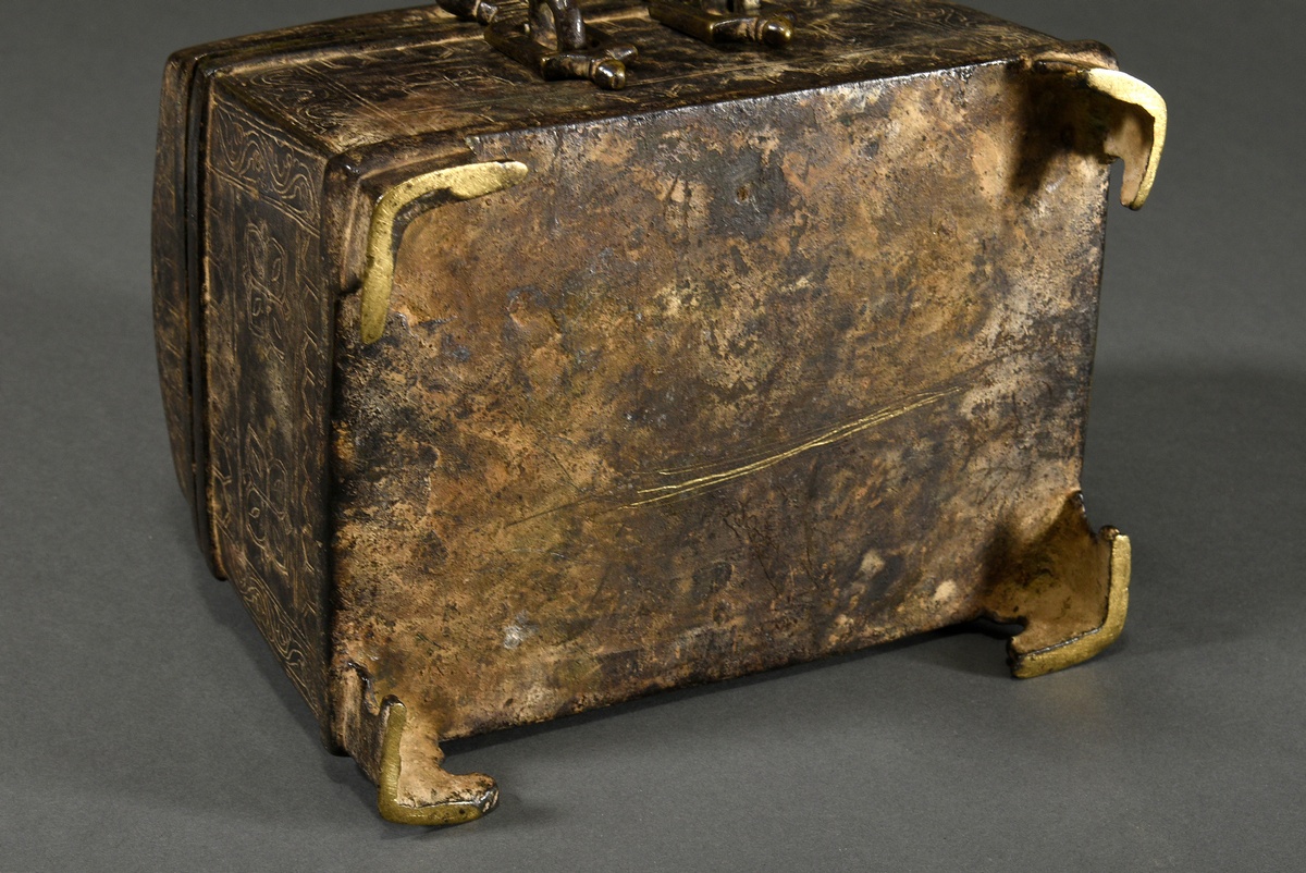 Indo-Persian bronze casket with rectangular body and roof-shaped lid and engravings "tendrils and b - Image 8 of 13