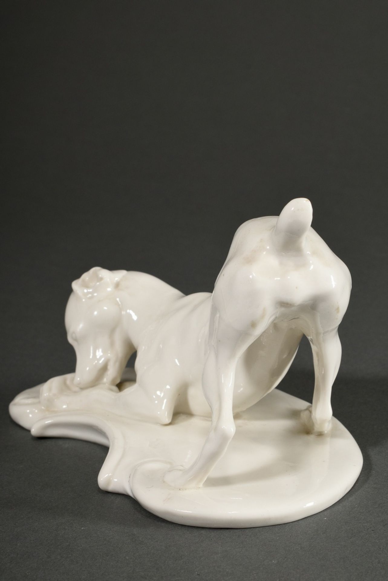 Nymphenburg figurine "Young Fox Terrier" 1913, designed by Theodor Kärner, 10x15.5x9.5cm - Image 3 of 4