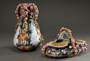 2 Diverse Teile Jugendstil Keramik mit plastischen Blüten und gepudertem Golddekor, Amphora-Werke,