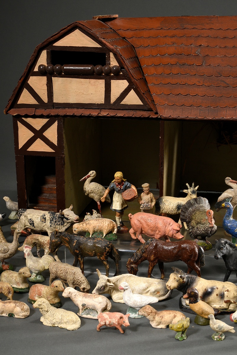 Children's toy "Farm", approx. 1920/1930, consisting of: coloured painted stable building with hipp