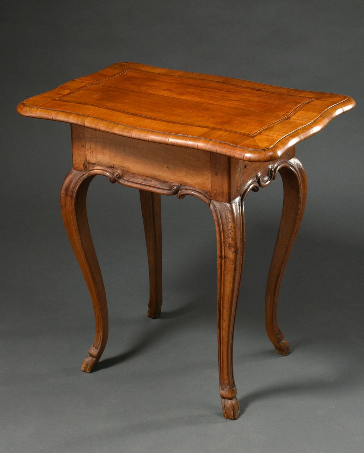 Small baroque side table with curved top and small drawer in the frame over curved legs, walnut and - Image 5 of 5