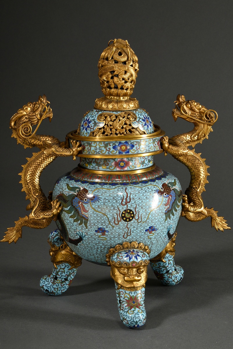 2-Piece altar set with fire-gilt sculptural dragons and mascarons on cloisonné body with dragon dep - Image 3 of 16