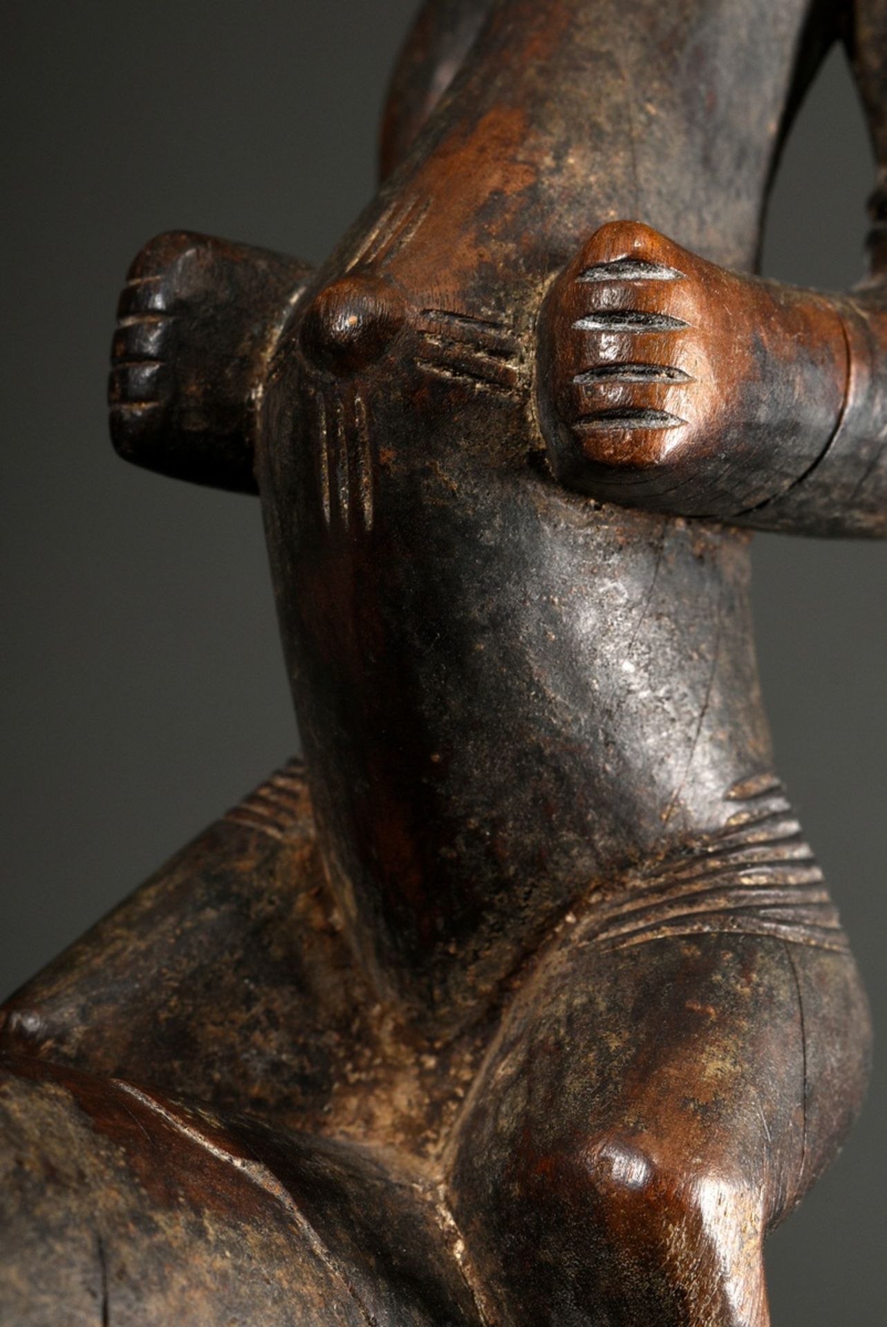 Reiter Figur im Stil der Senufo, West Afrika/ Elfenbeinküste, 2. Hälfte 20.Jh., H. 44cm, Alters- un - Bild 8 aus 13