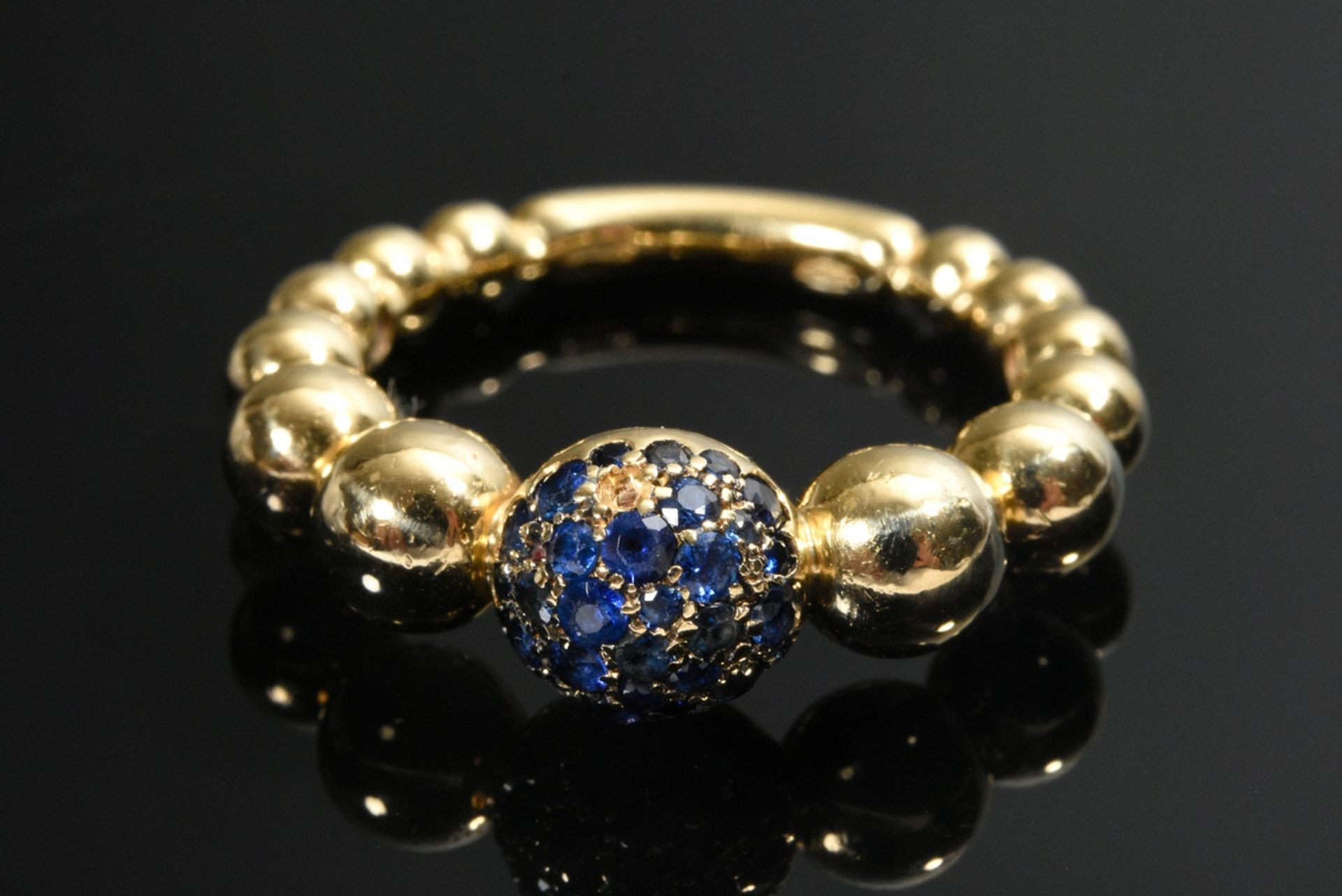 Gradient yellow gold 750 ball ring with central sapphire pavé (approx. 0.35ct), 7g, size 54, 1 ston