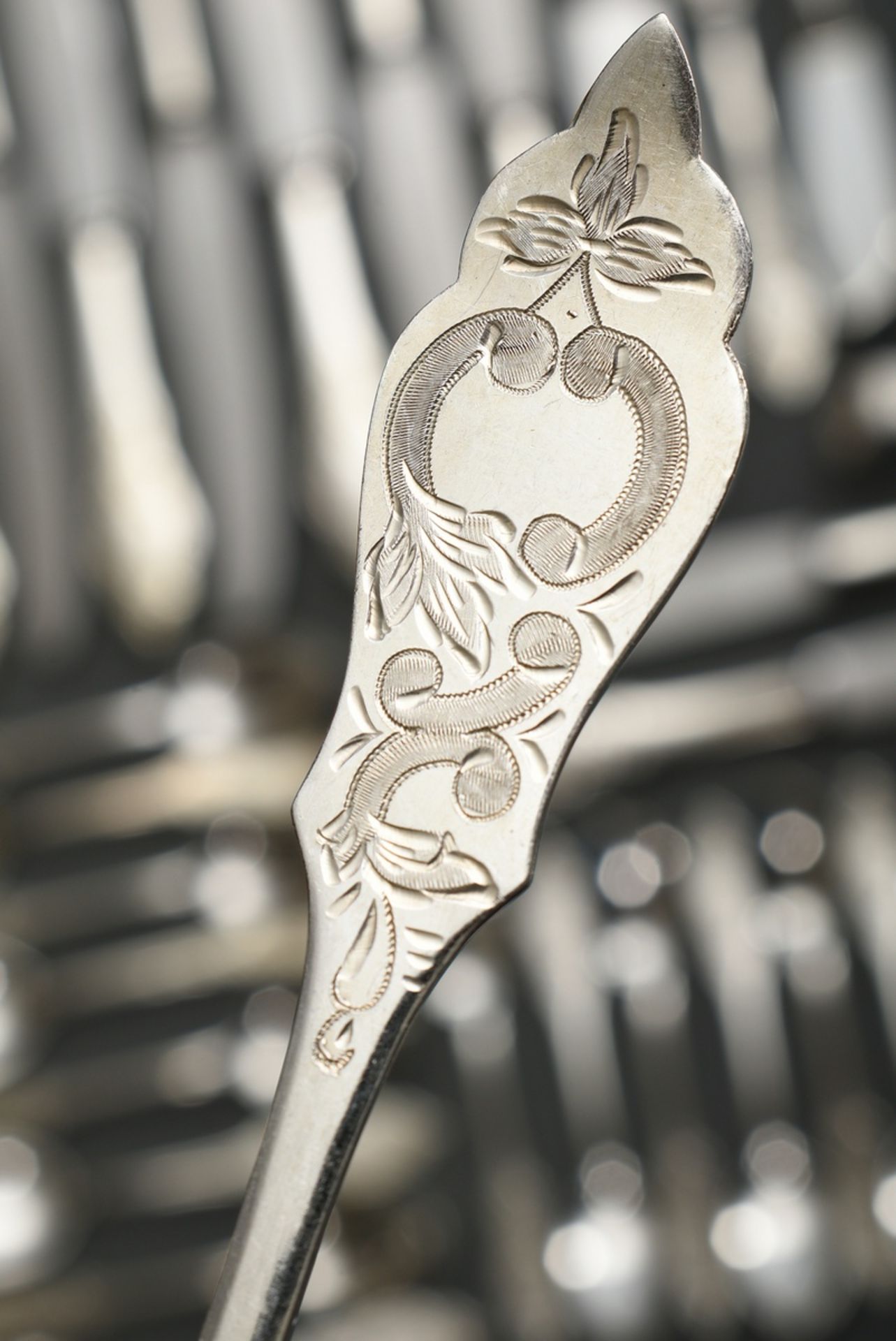 118 pieces Robbe & Berking cutlery ‘Ostfriesenmuster’, silver 800, 2182g (without knives), consisti - Image 9 of 12