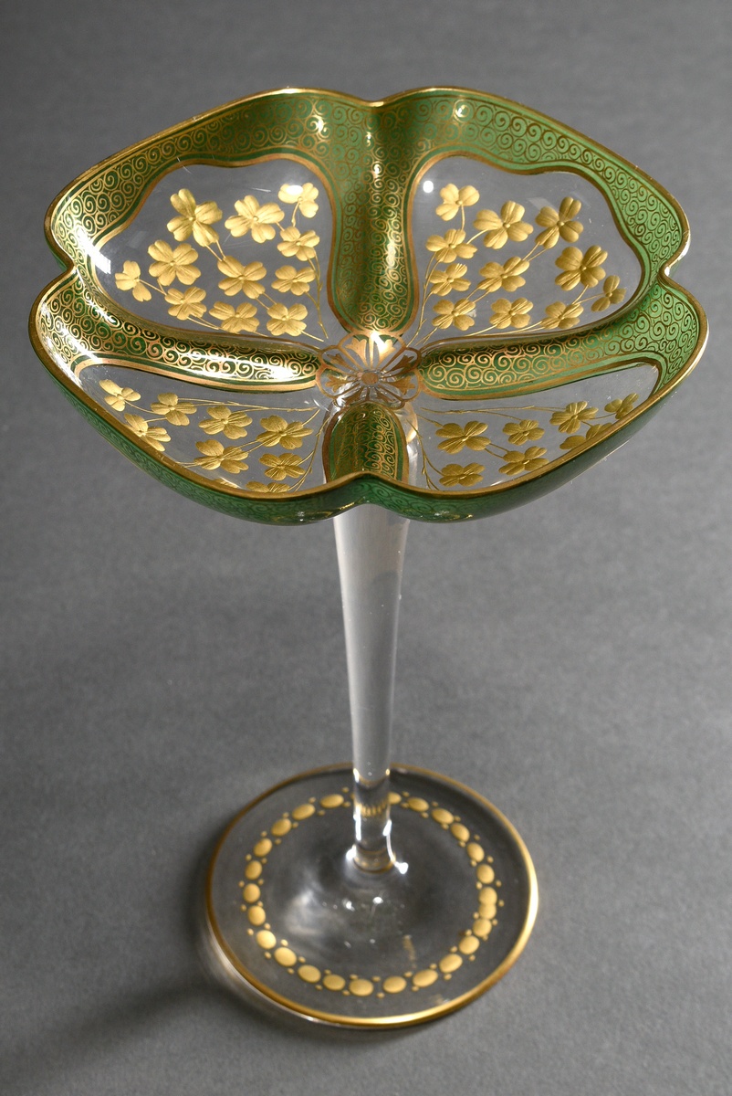 Elegant Art Nouveau tazza with engraved gold decoration ‘cloverleaves’ and green painting on a four - Image 3 of 7